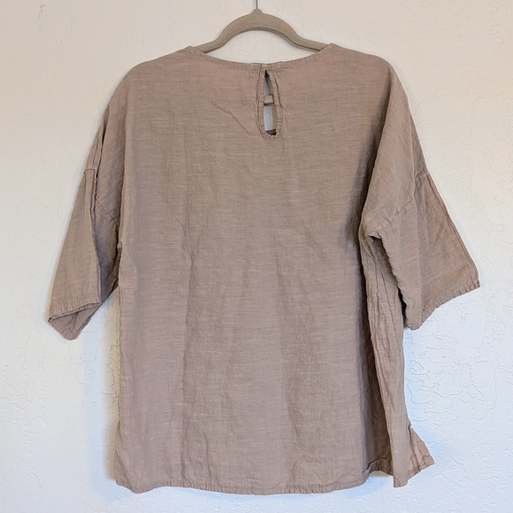 Natural Short-sleeved Beige Linen Top - Picture 7 of 9